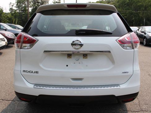 Used 2015 Nissan Rogue S AWD/4WD image 7