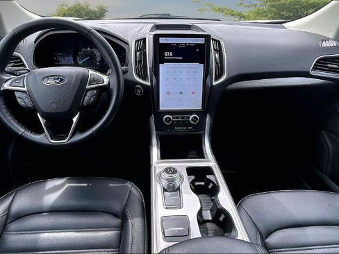 Certified 2024 Ford Edge SEL w/ Convenience Package AWD/4WD image 15