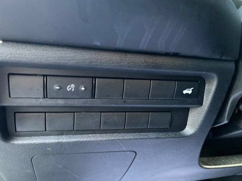 Used 2024 Mitsubishi Outlander SE AWD/4WD image 8
