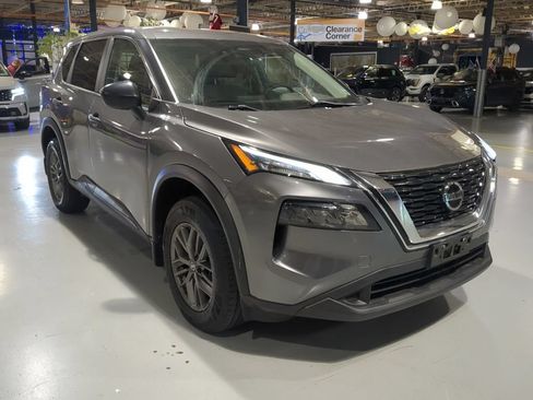 Used 2021 Nissan Rogue S AWD/4WD image 5