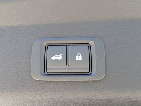 New 2026 Mitsubishi Outlander SE image 14