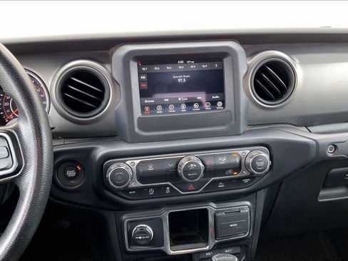 Used 2022 Jeep Gladiator Sport AWD/4WD image 14