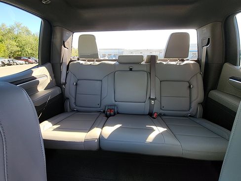 New 2026 GMC Sierra 1500 SLT w/ SLT Convenience Package image 27