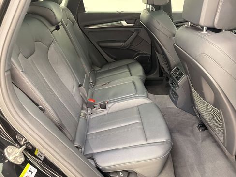 Used 2019 Audi SQ5 Prestige w/ Prestige Package image 28