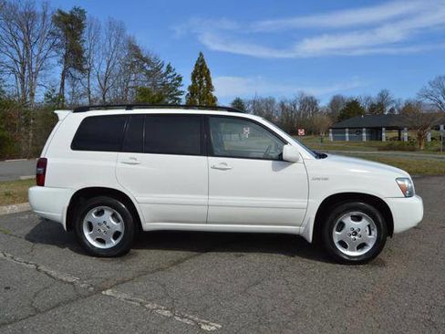 Used 2004 Toyota Highlander Limited AWD/4WD image 68