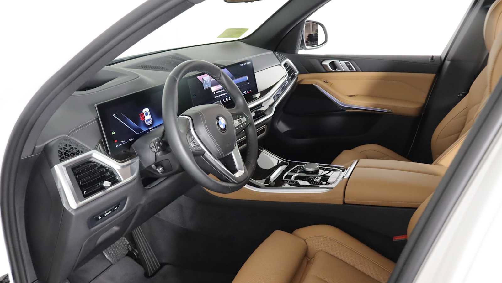 Used 2024 BMW X5 xDrive40i AWD/4WD image 12