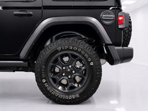 Used 2023 Jeep Wrangler Unlimited w/ Sun & Screen Package AWD/4WD image 11