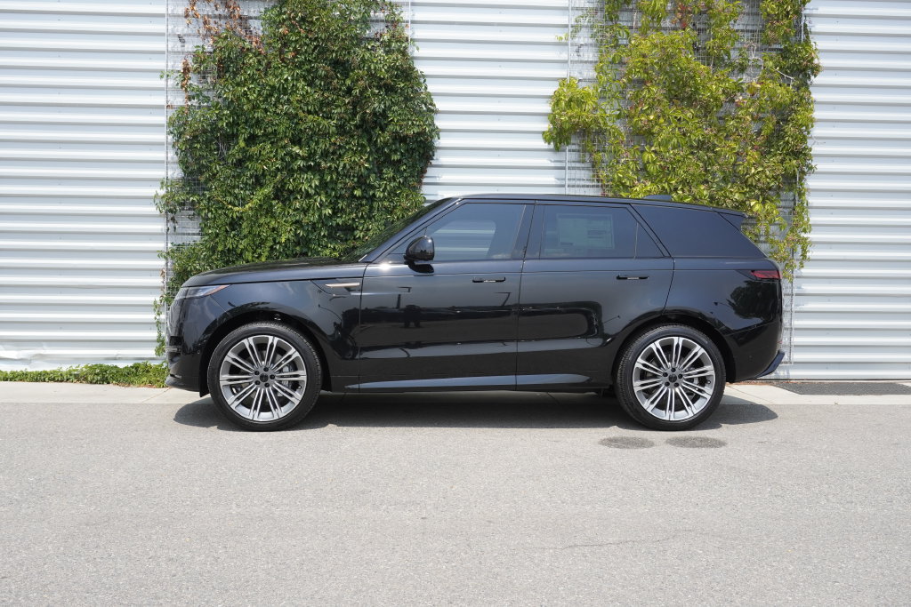 New 2026 Land Rover Range Rover Sport Dynamic SE AWD/4WD image 8
