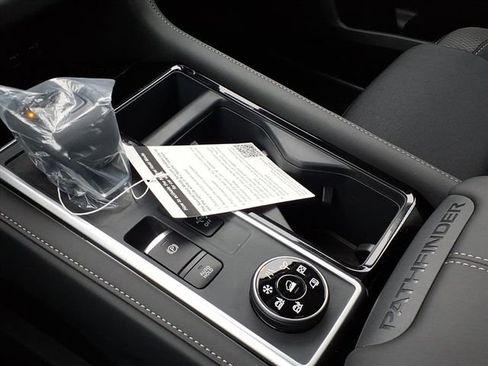 New 2026 Nissan Pathfinder SV image 15