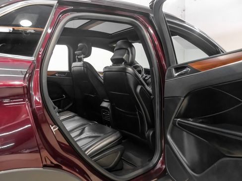 Used 2019 Lincoln MKC Select w/ Select Plus Package FWD image 46