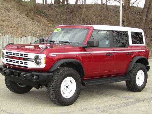 Used 2025 Ford Bronco Heritage Edition image 8