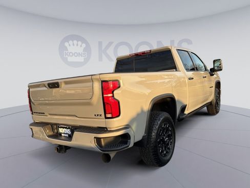 Used 2024 Chevrolet Silverado 2500 LTZ w/ LTZ Plus Package image 5