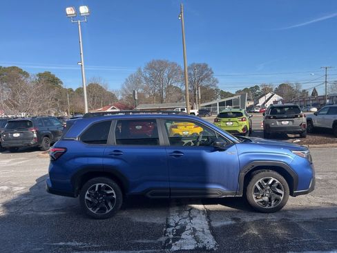 Used 2025 Subaru Forester Limited w/ Popular Package image 3