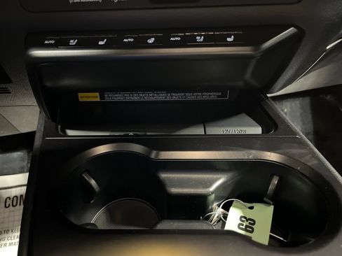 Used 2022 Lexus UX 250h w/ Premium Package AWD/4WD image 27