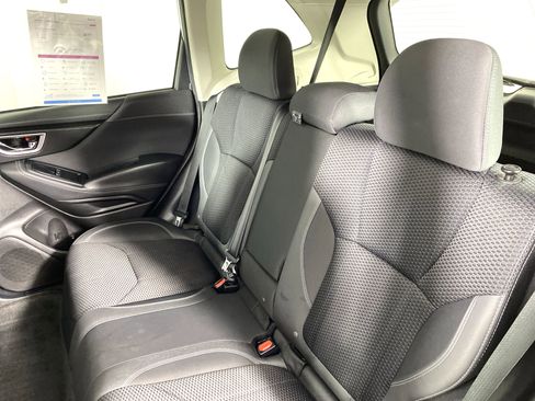 Used 2020 Subaru Forester Premium image 33