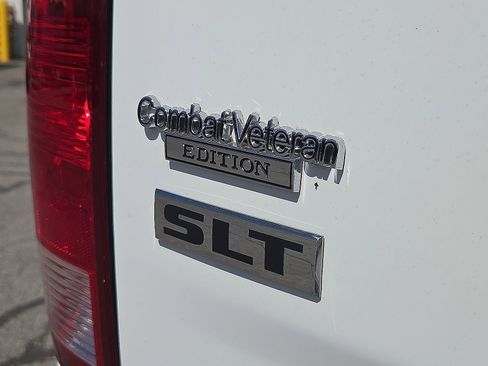 Used 2020 RAM 1500 Classic SLT RWD image 8