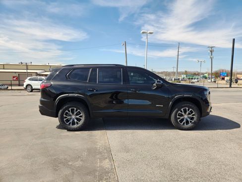 New 2026 GMC Acadia AT4 w/ Luxury Package image 7