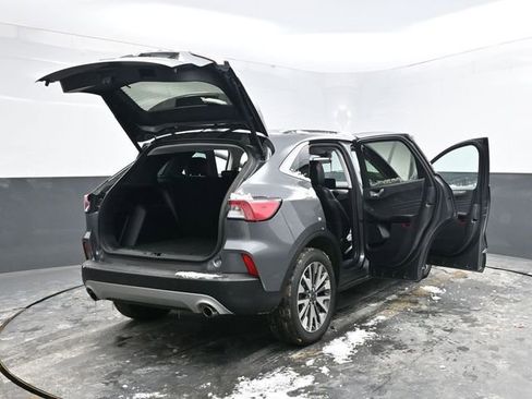 Used 2022 Ford Escape Titanium image 43