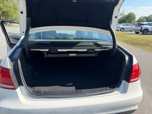 Used 2016 Mercedes-Benz E 350 Sedan image 19