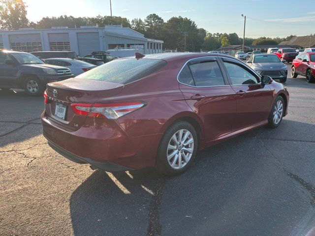 Used 2019 Toyota Camry LE FWD image 3