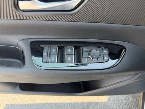 New 2025 Nissan Murano SV image 11