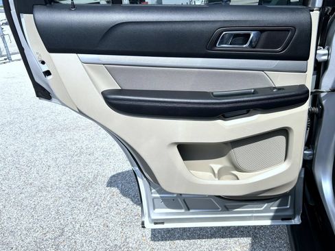 Used 2018 Ford Explorer 4WD image 18