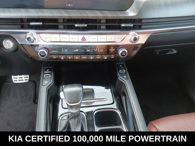 Certified 2025 Kia Telluride SX w/ SX Captain's Chair Package FWD image 13