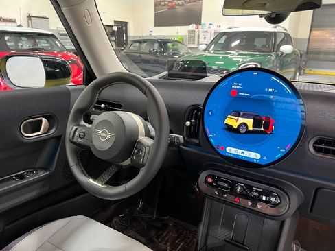 Certified 2025 MINI Cooper S image 25