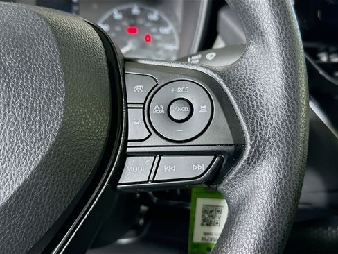 Used 2023 Toyota Corolla LE FWD image 17