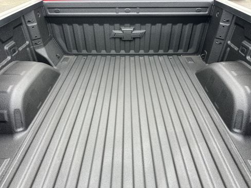 Used 2026 Chevrolet Silverado 1500 ZR2 image 5