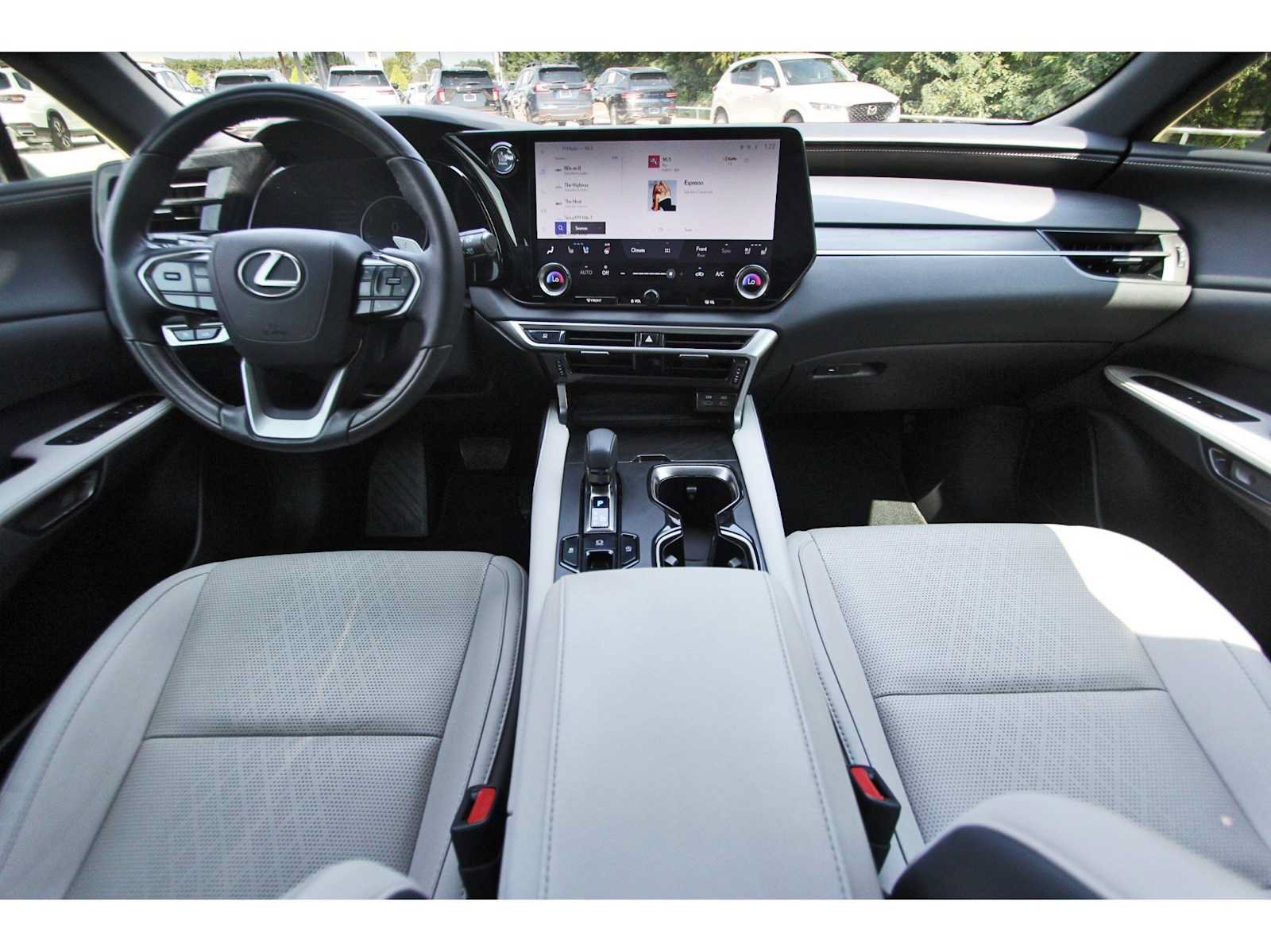 Used 2023 Lexus RX 350 Premium Plus w/ Cold Area Package FWD image 7