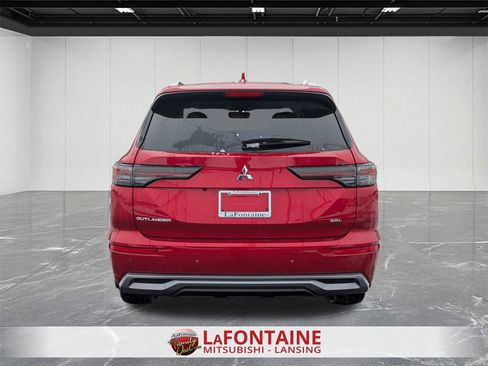 New 2026 Mitsubishi Outlander SEL image 4
