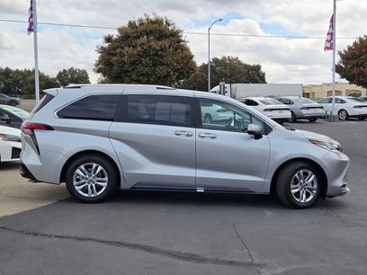 Used 2022 Toyota Sienna Limited