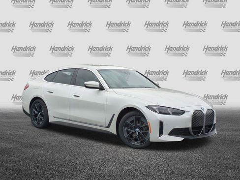 Certified 2026 BMW i4 eDrive40 w/ Premium Package RWD image 2