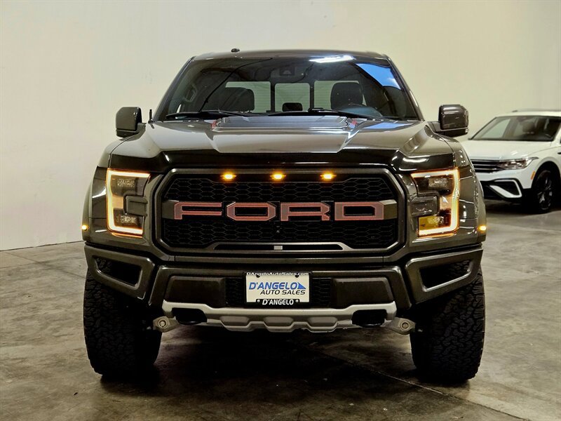 Used 2018 Ford F150 Raptor w/ Equipment Group 802A Luxury AWD/4WD image 3