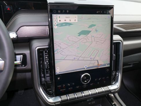 New 2026 GMC Yukon XL Elevation w/ Elevation Premium Package AWD/4WD image 19