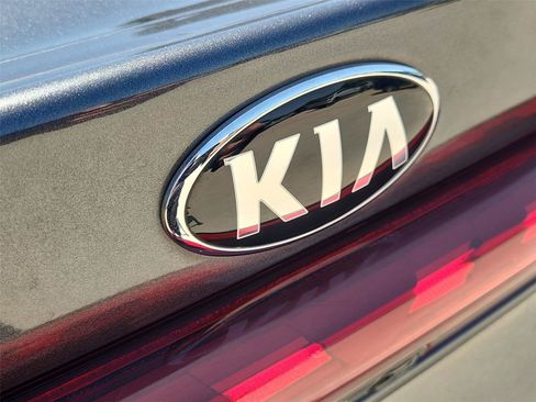 Used 2021 Kia K5 LXS FWD image 28