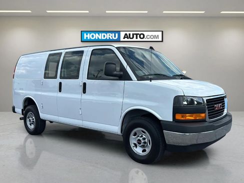Used 2024 GMC Savana 2500 w/ Driver Convenience Package image 2