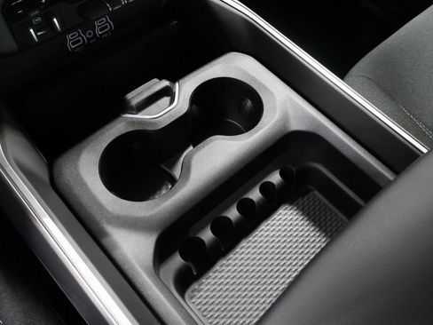 New 2026 RAM 1500 4x4 Crew Cab image 21