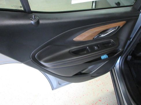 Used 2020 GMC Terrain SLE w/ Driver Convenience Package image 27