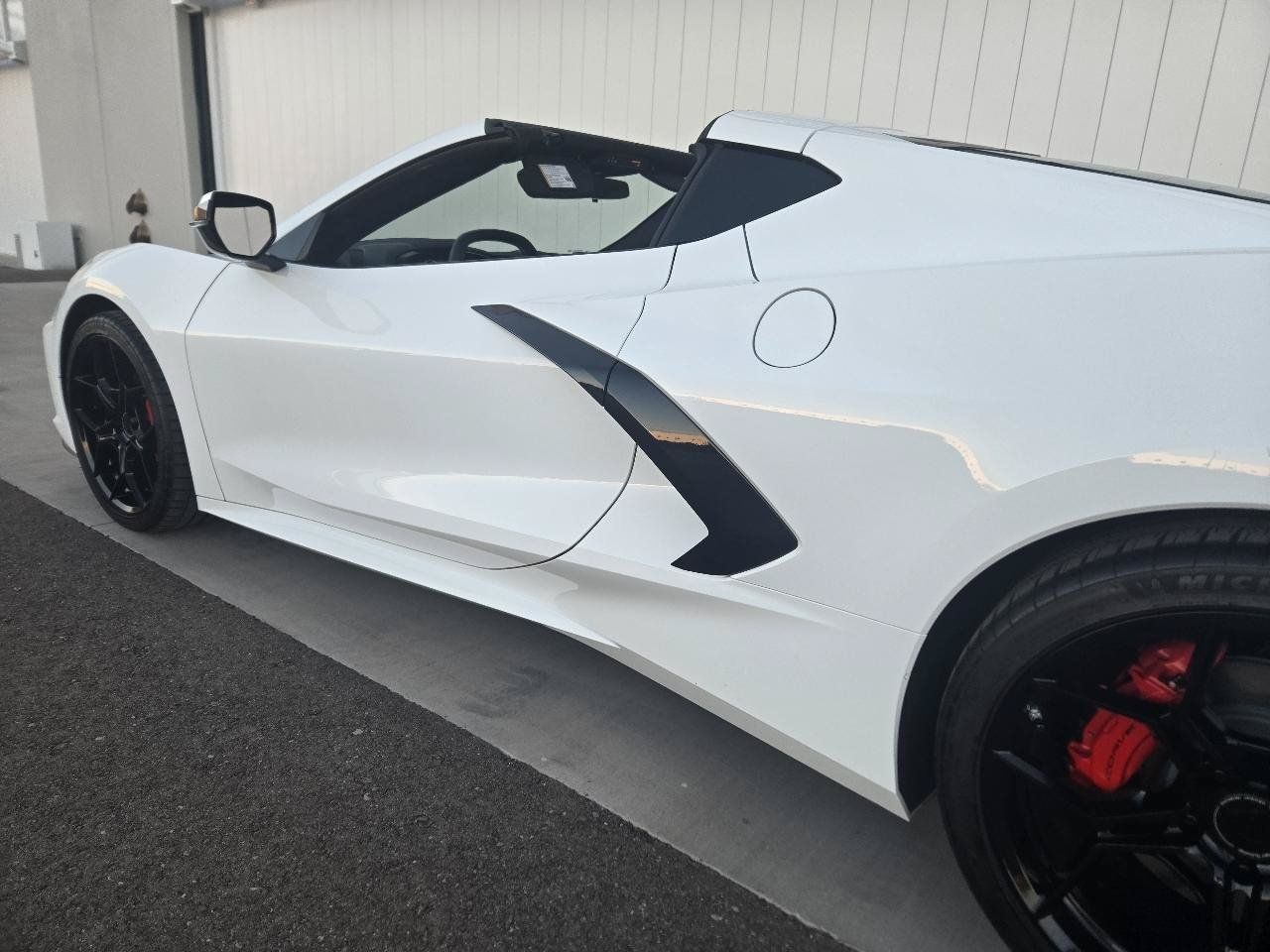 Used 2023 Chevrolet Corvette Stingray Coupe w/ 1LT RWD image 25