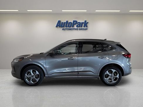 Used 2024 Ford Escape ST-Line w/ Tech Pack #1 AWD/4WD image 4