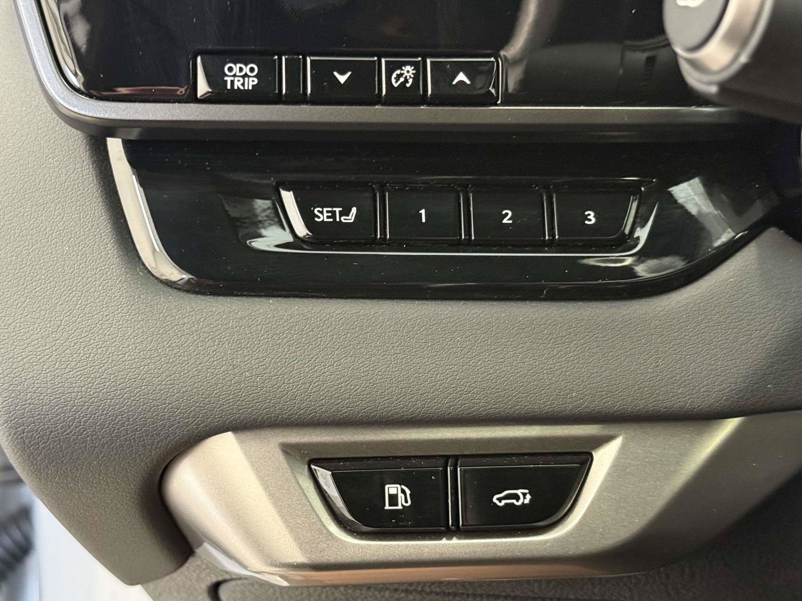 Used 2024 Lexus RX 350 F Sport w/ Convenience Package AWD/4WD image 27