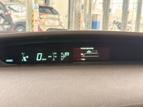 Used 2013 Toyota Prius Two image 13