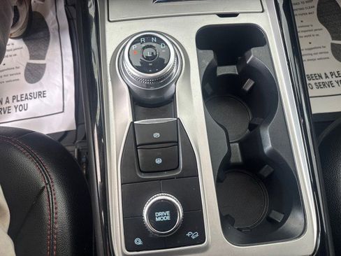 Used 2022 Ford Explorer ST-Line image 18