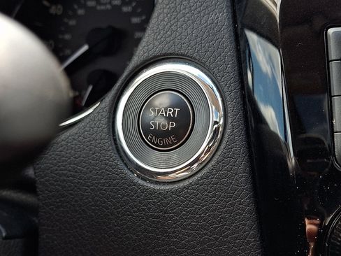 Used 2016 Nissan Rogue SL AWD/4WD image 26