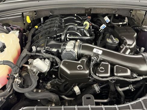 Certified 2025 Jeep Grand Cherokee L Laredo image 34