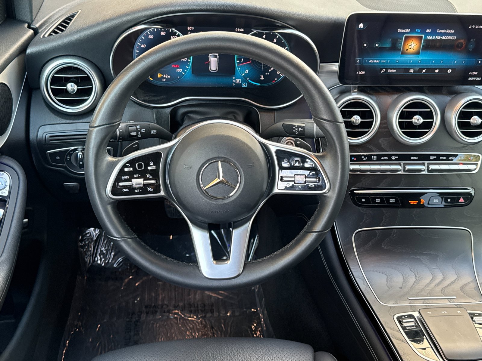 Used 2020 Mercedes-Benz GLC 300 image 14