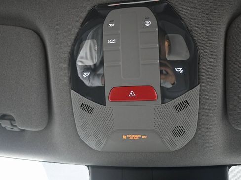 Used 2024 Kia EV9 Light Long Range image 27