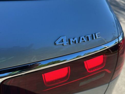 Used 2024 Mercedes-Benz GLS 450 4MATIC image 10